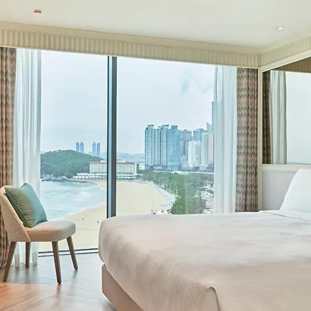 แกรนด์ โชซุน พูซาน Hotel ปูซาน ภายนอก รูปภาพ Deluxe Ocean View Room