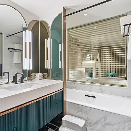 แกรนด์ โชซุน พูซาน Hotel ปูซาน ภายนอก รูปภาพ A bathroom